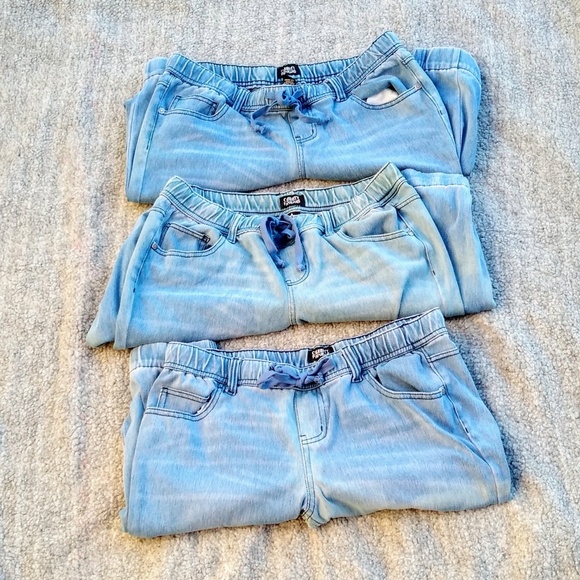 SOLD Set of 3 Celebrity Pink Jeans - Picture 1 of 8